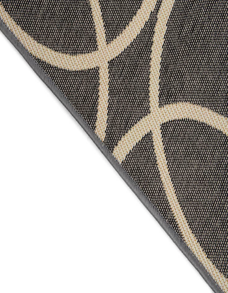 Detail image of  5' 3 x 7' 6  Washable Modern Indoor / Outdoor Rug