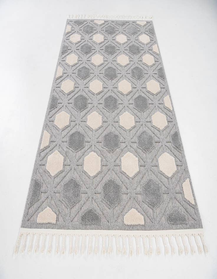 Detail image of  5' 3 x 7' 8  Washable Modern Indoor / Outdoor Rug