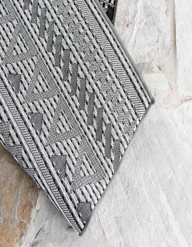 Detail image of  9' x 12'  Washable Modern Indoor / Outdoor Rug