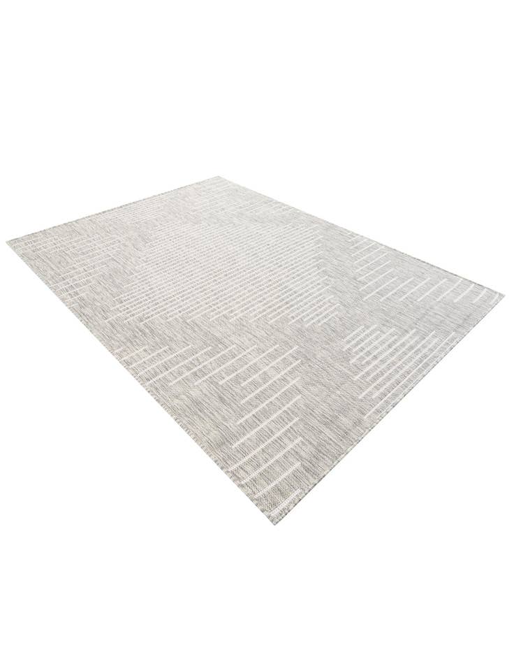 5' 3 x 7' Modern Indoor / Outdoor Rug
