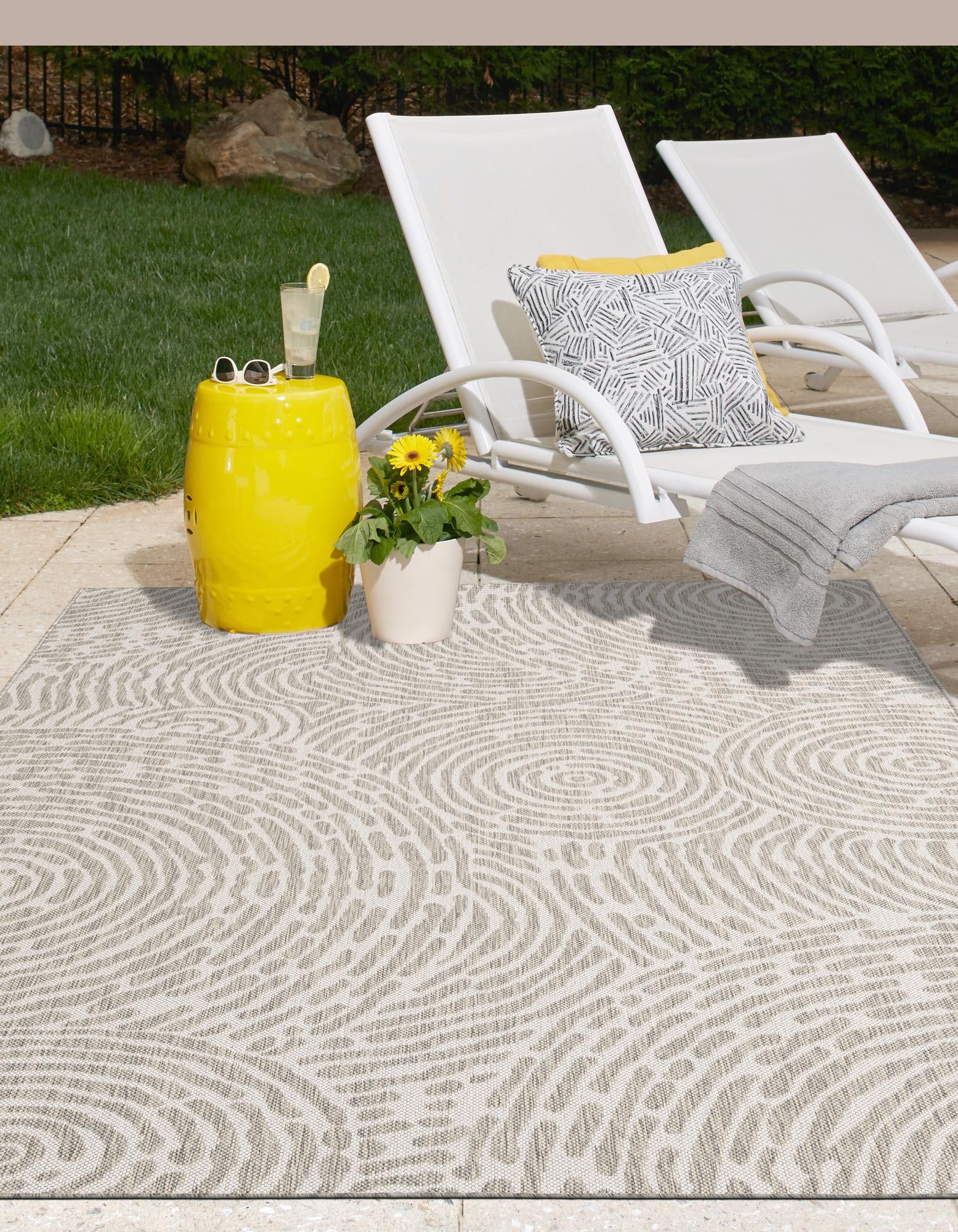 Gray 7' 10 x 10' Modern Indoor / Outdoor Rug | Rugs.com