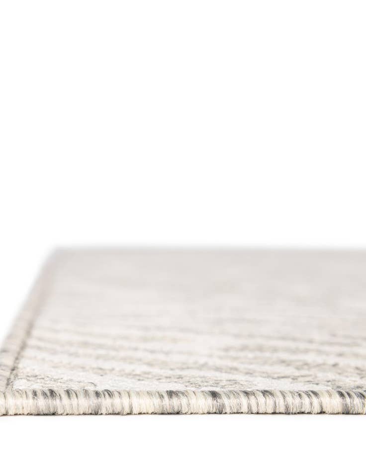 5' 3 x 7'  Washable Modern Indoor / Outdoor Rug