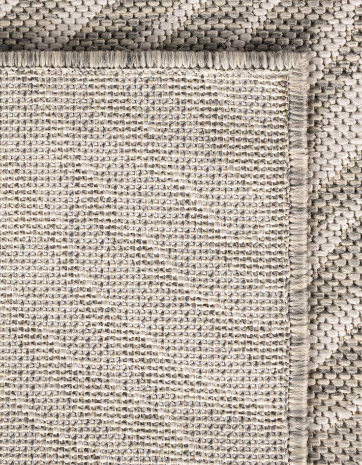 Detail image of  4' x 6'  Washable Modern Indoor / Outdoor Rug