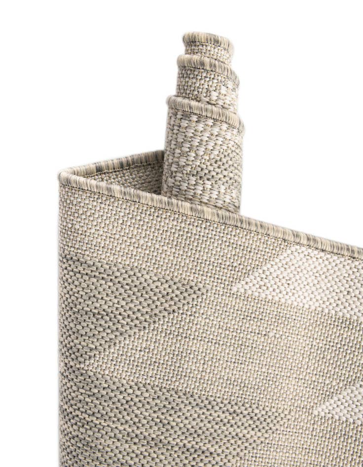 Detail image of  7' 10 x 10'  Washable Modern Indoor / Outdoor Rug