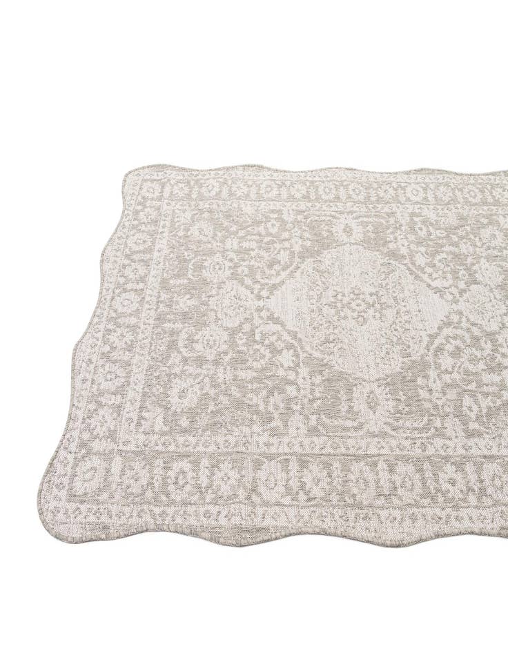 Detail image of  5' 3 x 7' 7  Washable  Indoor / Outdoor Rug