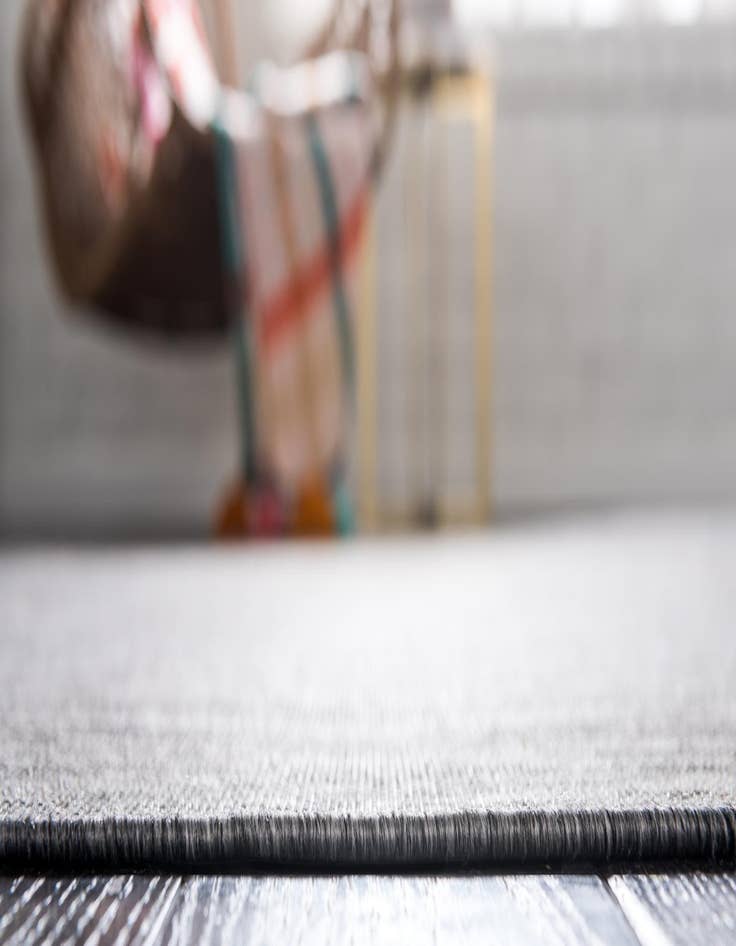 Detail image of  6' 3 x 9'  Washable Solid Indoor / Outdoor Rug