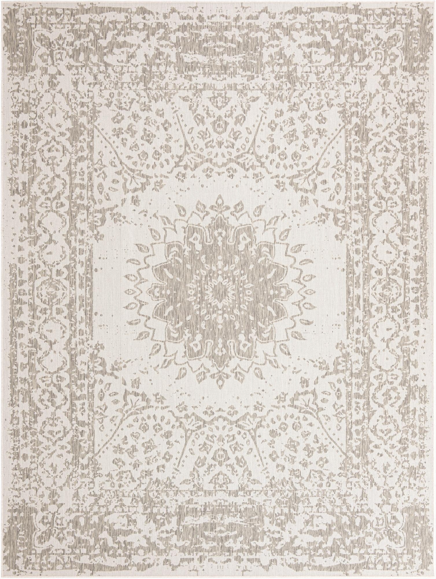  9' x 12'  Washable Traditional Indoor / Outdoor Rug