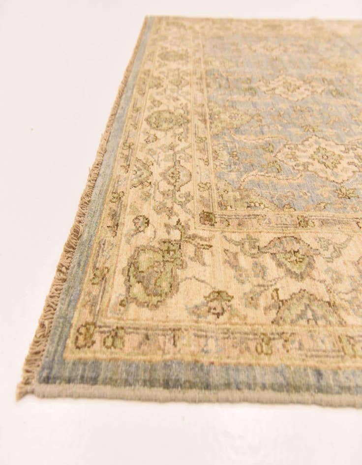 Detail image of  5' x 6' 6 Peshawar Ziegler Rug