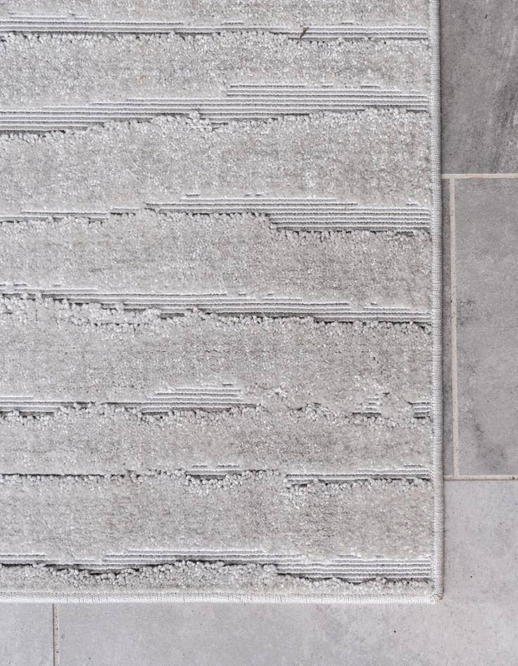 Detail image of 4' x 6' Washable Sabrina Soto Ola Indoor / Outdoor Rug