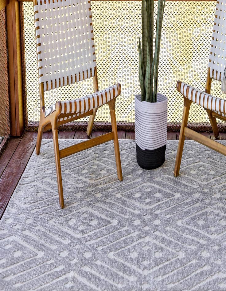 Detail image of  9' x 12' 2  Washable Sabrina Soto Ella Indoor / Outdoor Rug