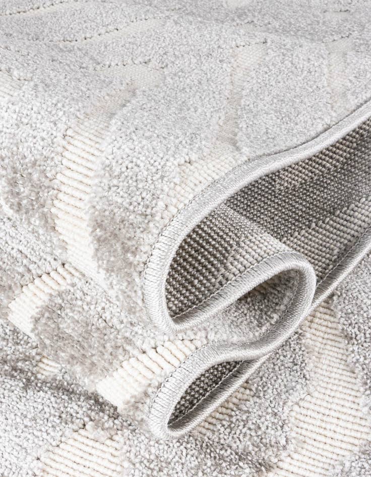 Detail image of  9' x 12' 2  Washable Sabrina Soto Ella Indoor / Outdoor Rug