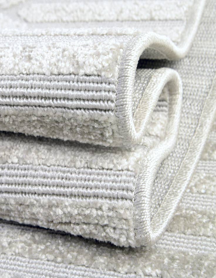 Detail image of  4' x 6'  Washable Sabrina Soto Hudson Indoor / Outdoor Rug