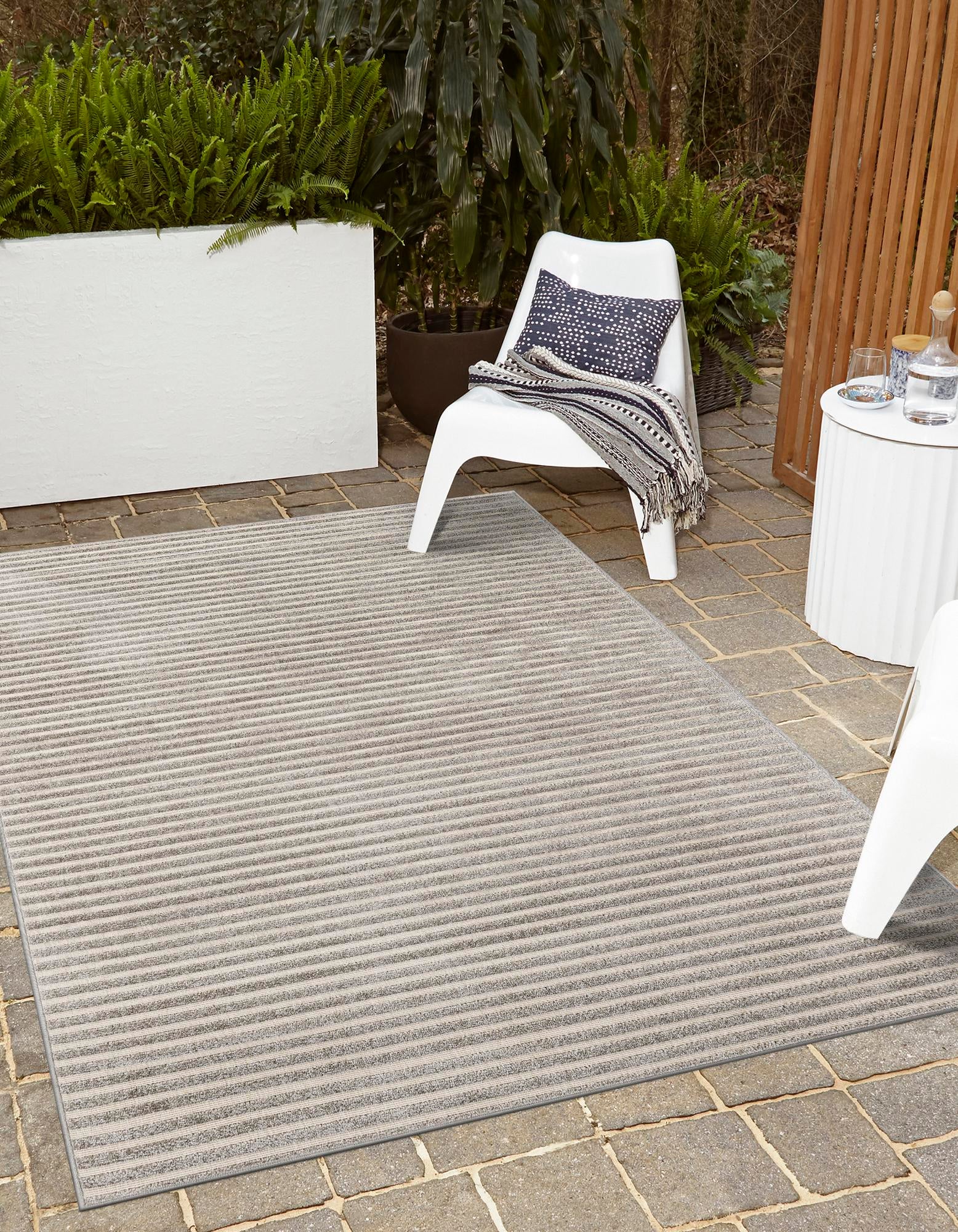 Gray 7' 10 x 10' Sabrina Soto Indoor / Outdoor Rug