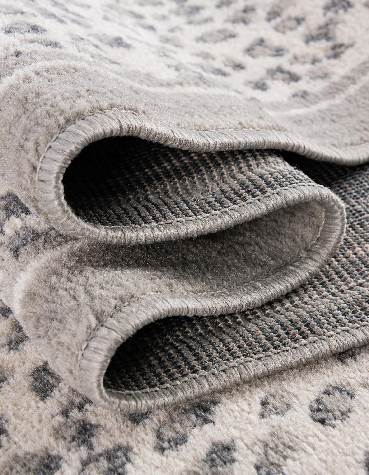 Gray 6' x 9' Savannah Rug | Rugs.com