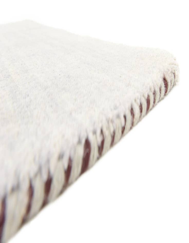 Detail image of  3' 3 x 5' 3  Hand Knotted Solid Gabbeh Wool Rug