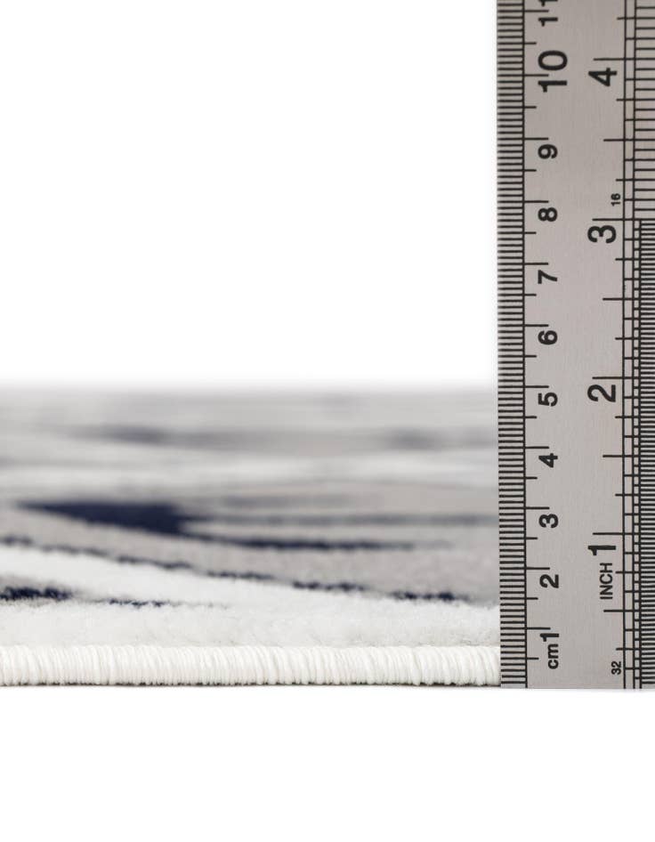 Detail image of  7' 1 x 10' Sydney Rug