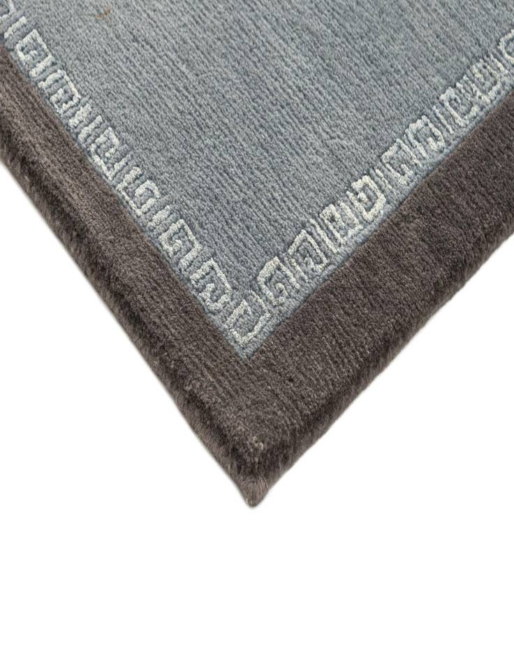 Detail image of  2' 6 x 4' 8  Hand Knotted Tibet Rug