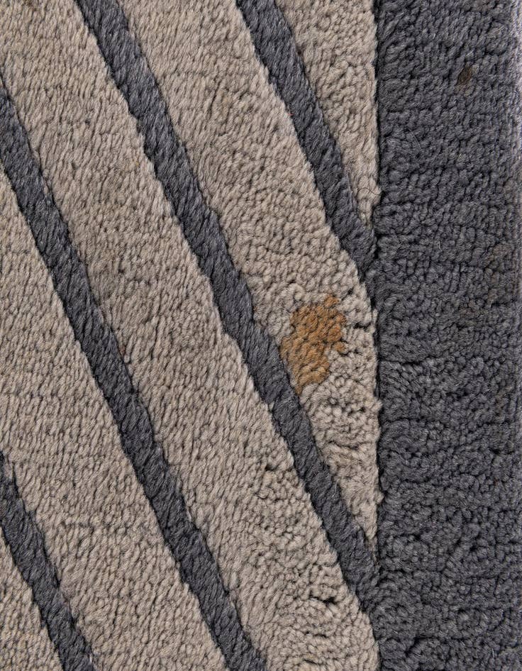 Detail image of  6' 8 x 9' 10  Hand Knotted Tibet Wool Rug