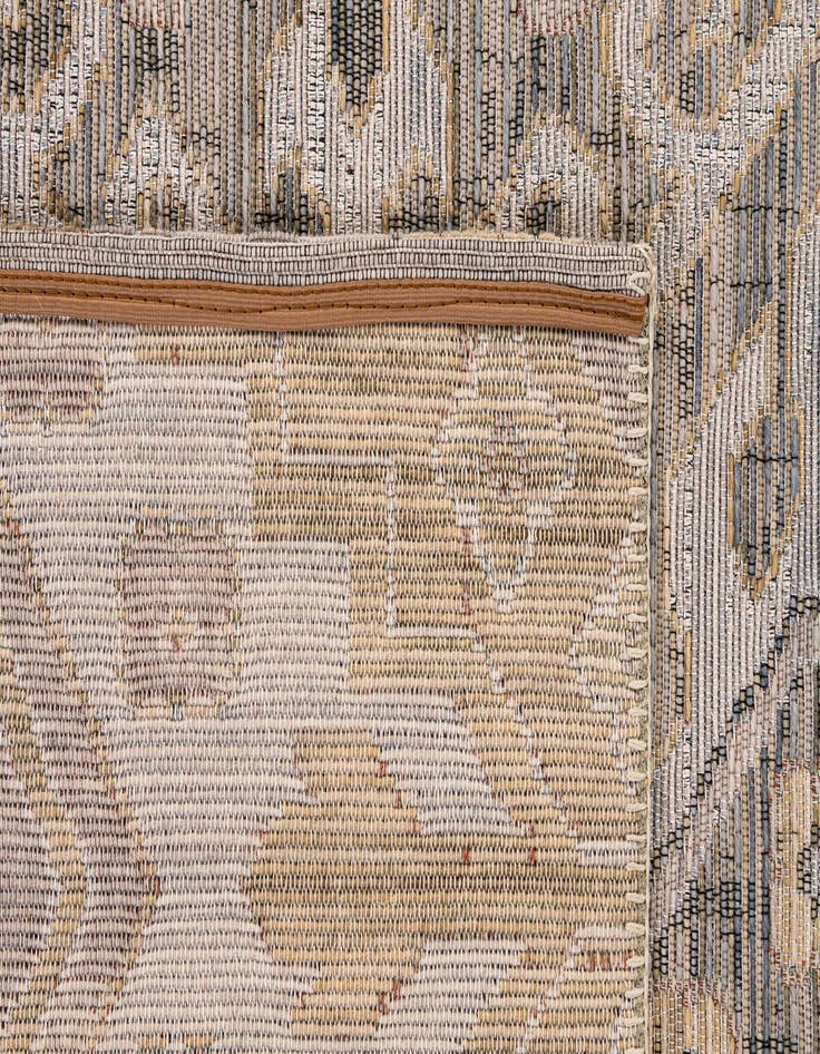 Detail image of  5' x 7' 7 Timeles Rug