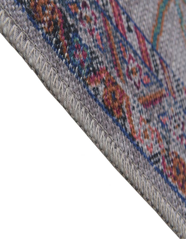 Detail image of  5' x 7' 6 Timeless Rug