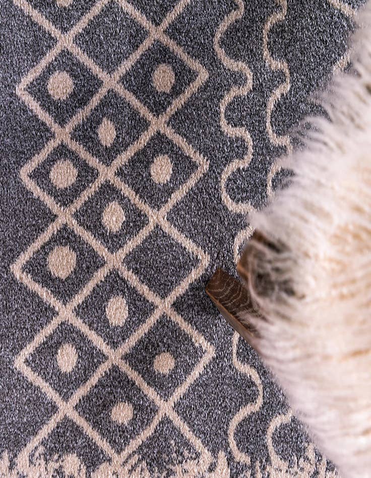 Detail image of  2' x 3' Titania Rug