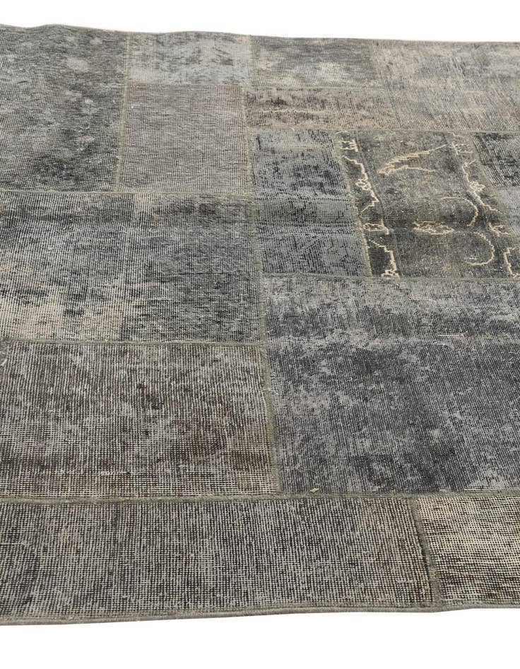 Detail image of  6' 8 x 7' 9  Hand Knotted Ultra Vintage Persian Wool Rug