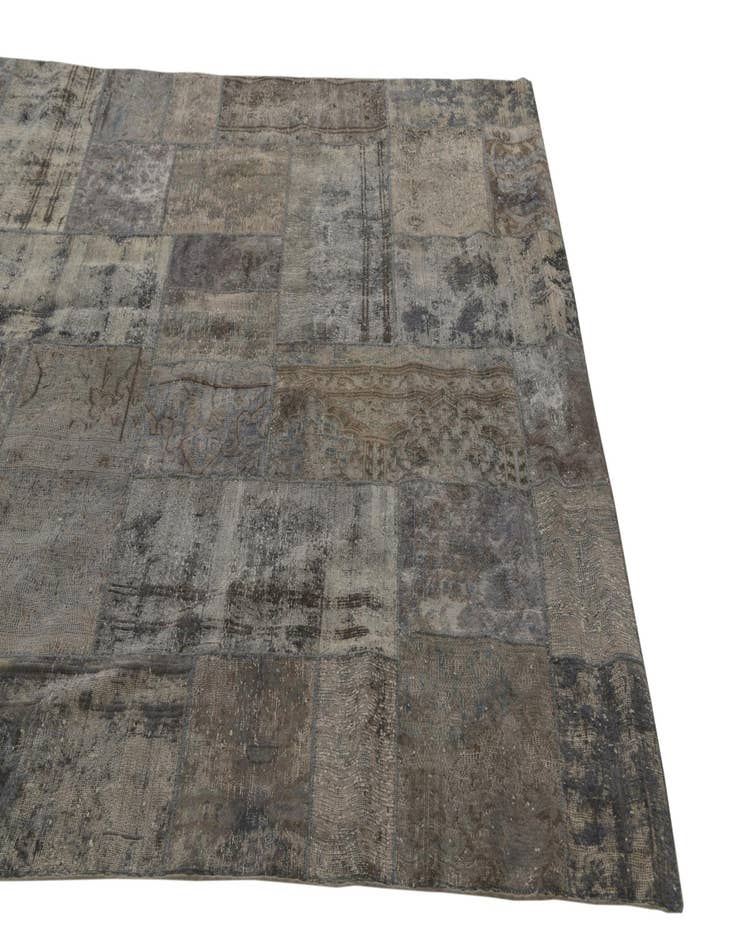 Detail image of  6' 8 x 9' 10  Hand Knotted Ultra Vintage Persian Wool Rug