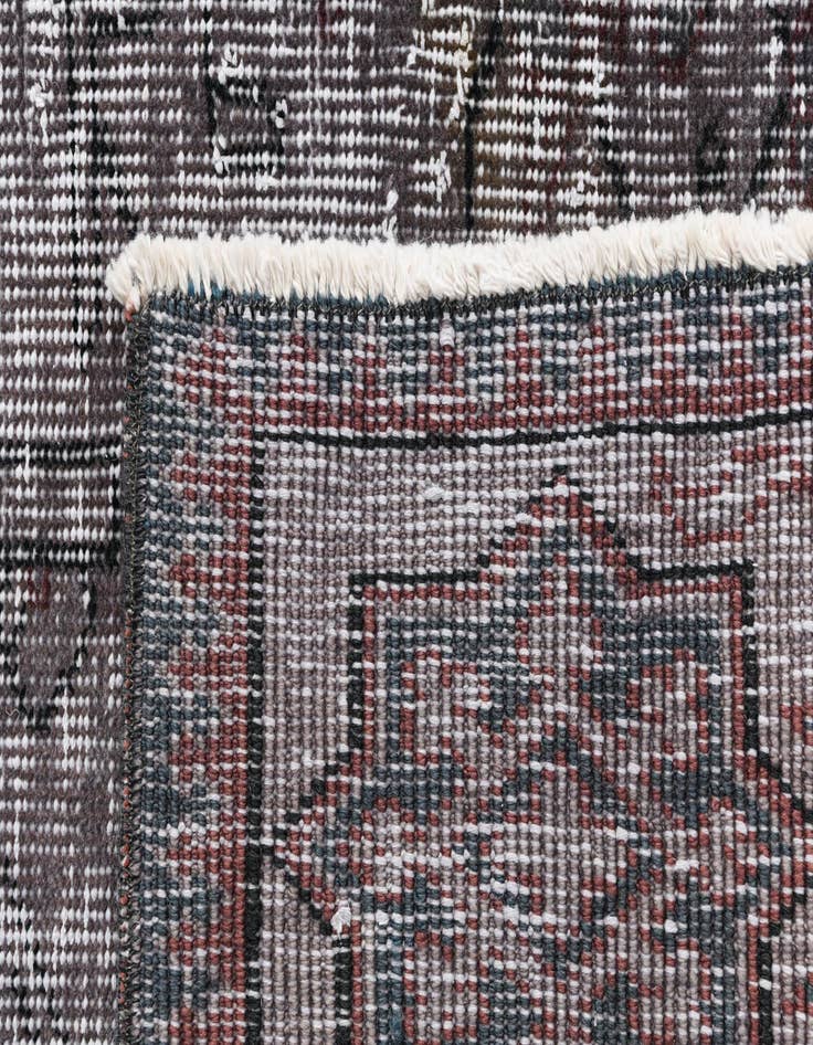 Detail image of 4' 11 x 8' 4 Ultra Vintage Wool Rug