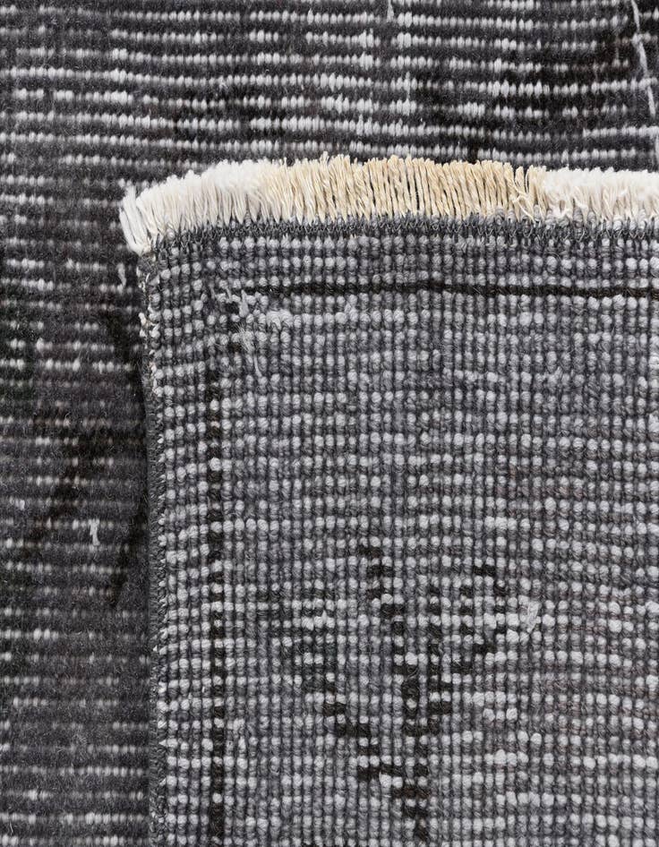 Detail image of  5' 1 x 8' 8 Ultra Vintage Wool Rug