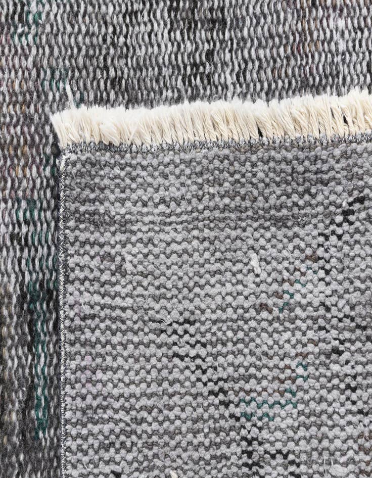 Detail image of  5' 10 x 9' 5 Ultra Vintage Wool Rug