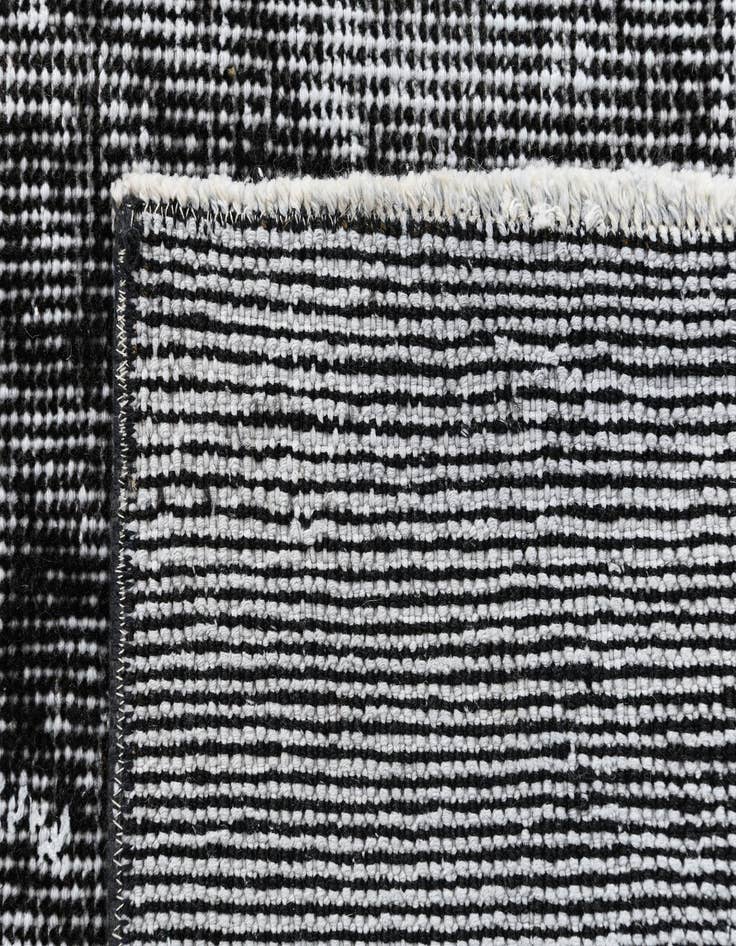 Detail image of  6' 7 x 9' 4 Ultra Vintage Wool Rug