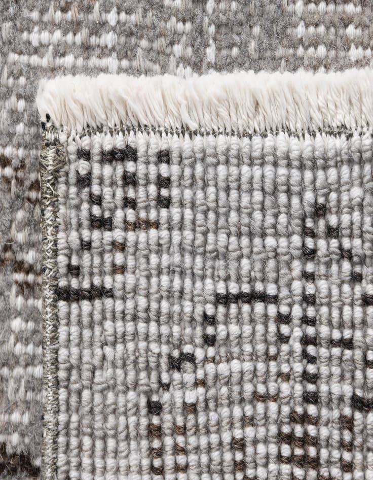 Detail image of  5' 11 x 9' 6 Ultra Vintage Wool Rug