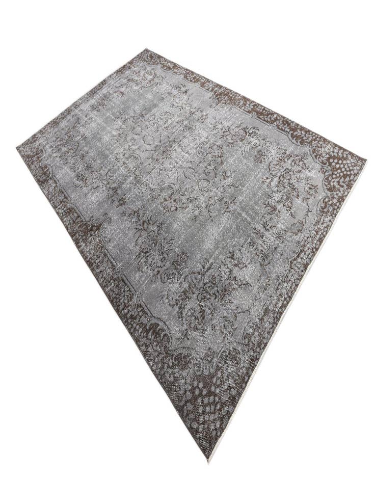 Detail image of  6' 3 x 9' 11 Ultra Vintage Wool Rug