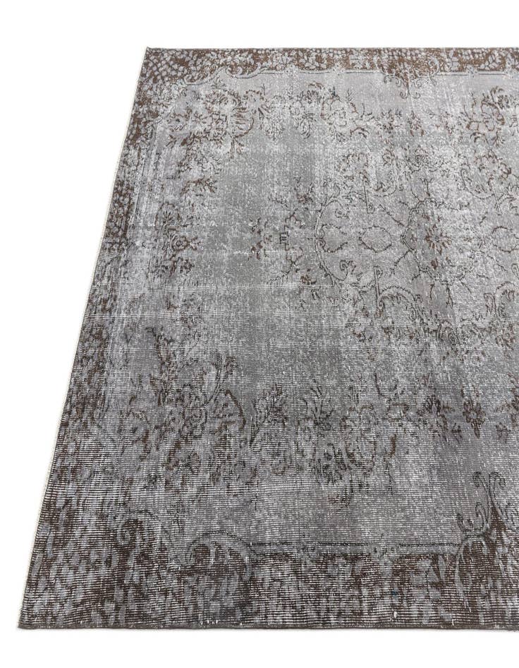 Detail image of  6' 3 x 9' 11 Ultra Vintage Wool Rug