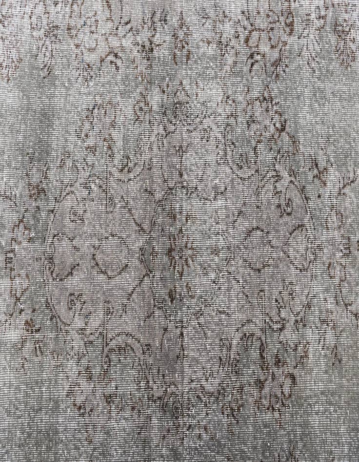 Detail image of  6' 3 x 9' 11 Ultra Vintage Wool Rug