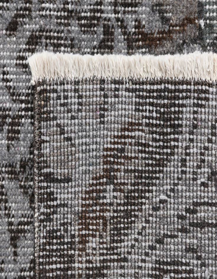 Detail image of  6' 3 x 9' 10 Ultra Vintage Wool Rug