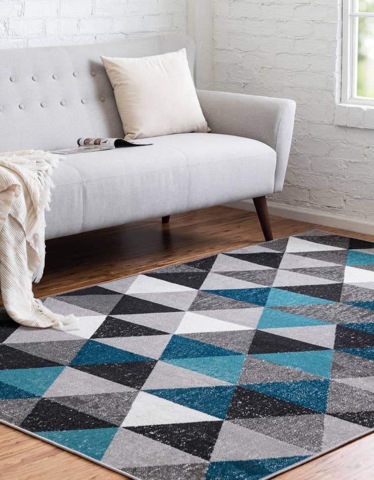 Detail image of  5' 3 x 8' Valencia Rug