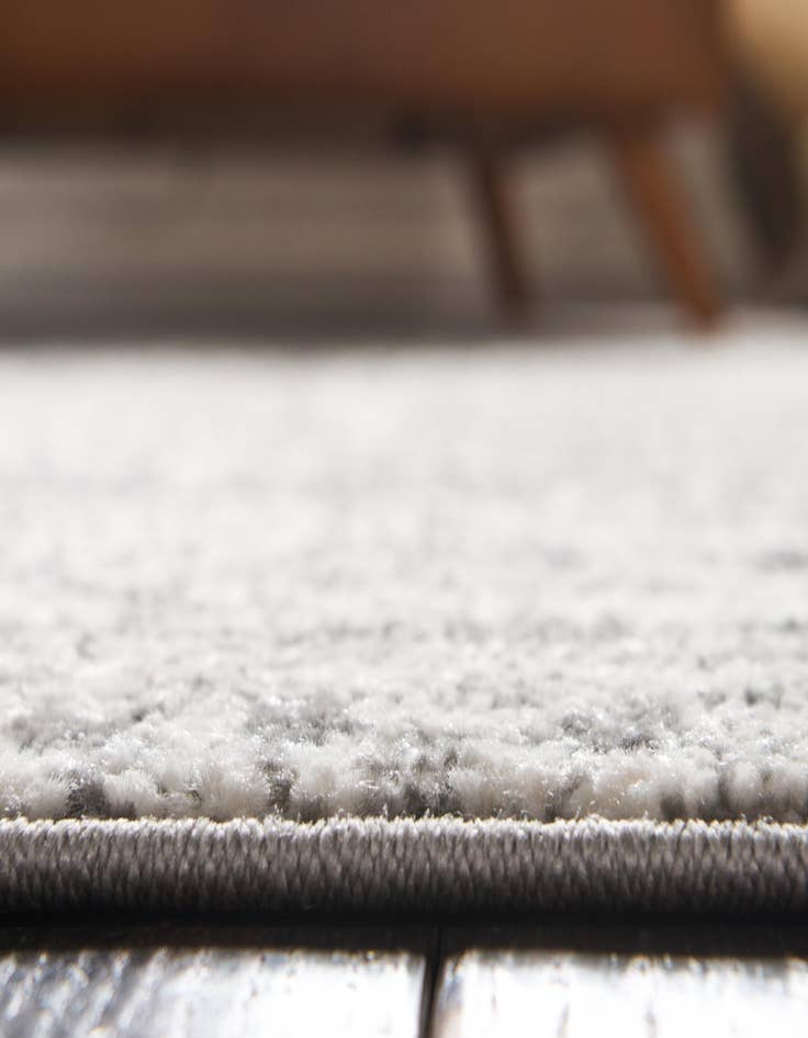 Detail image of  2' x 3' Veneto Rug