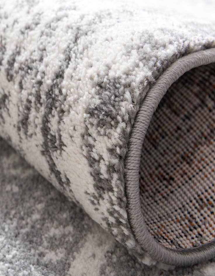 Detail image of  2' x 3' Veneto Rug