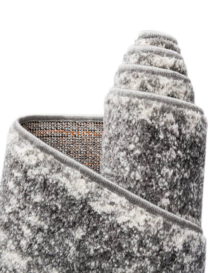 Detail image of  2' x 3' Veneto Rug