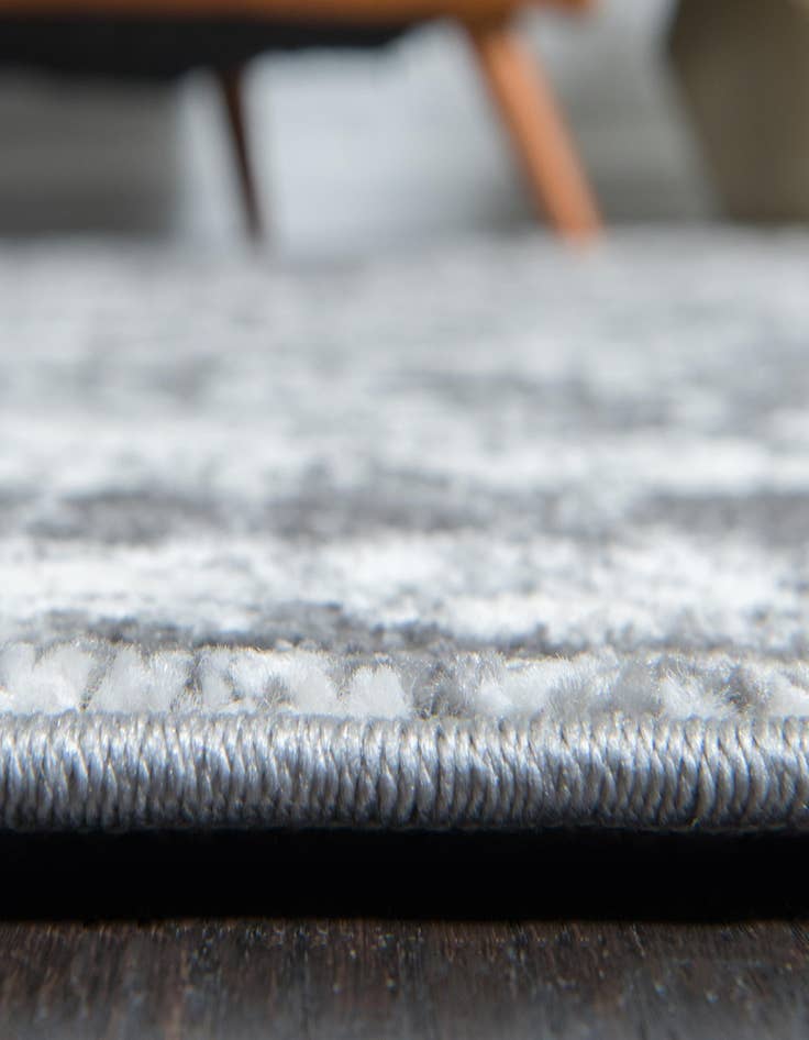 Detail image of  8' x 10' Veneto Rug