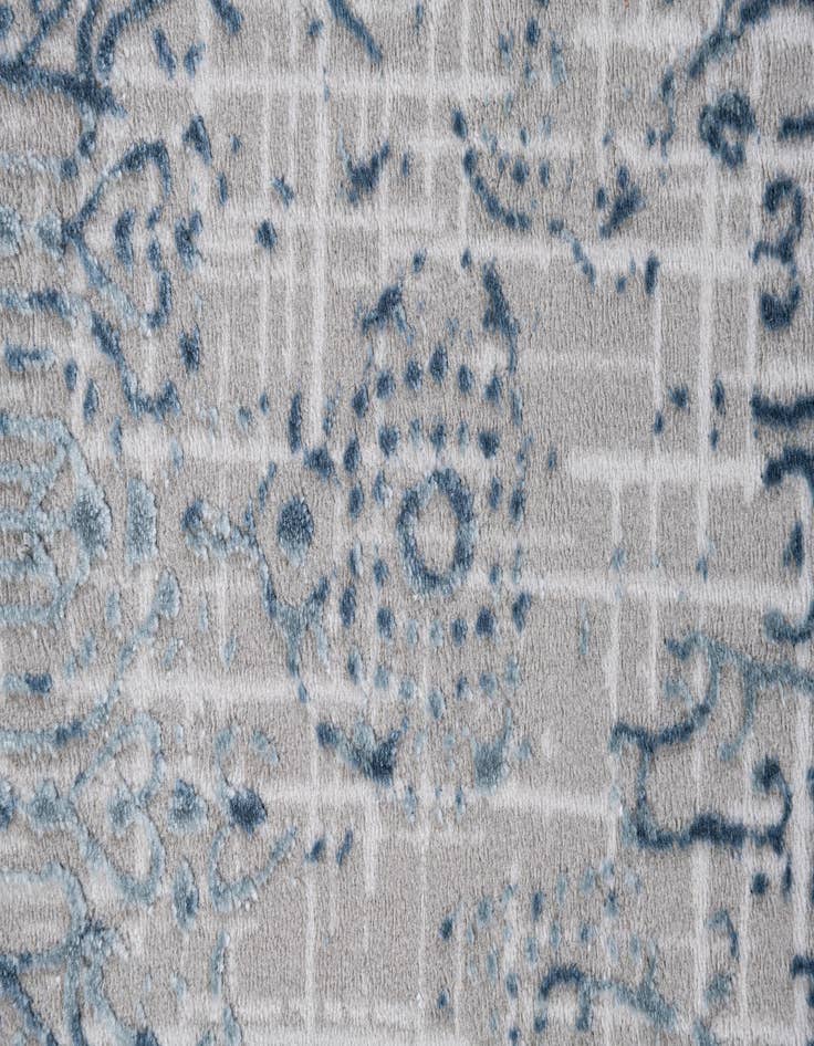 Detail image of  5' x 7' 9 Vince Camuto Rug