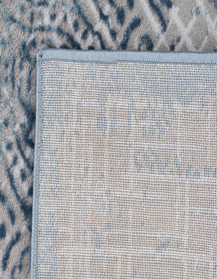 Detail image of  5' x 7' 9 Vince Camuto Rug