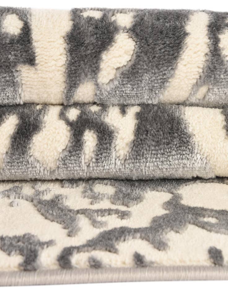 Detail image of  7' 10 x 10' Vince Camuto Rug