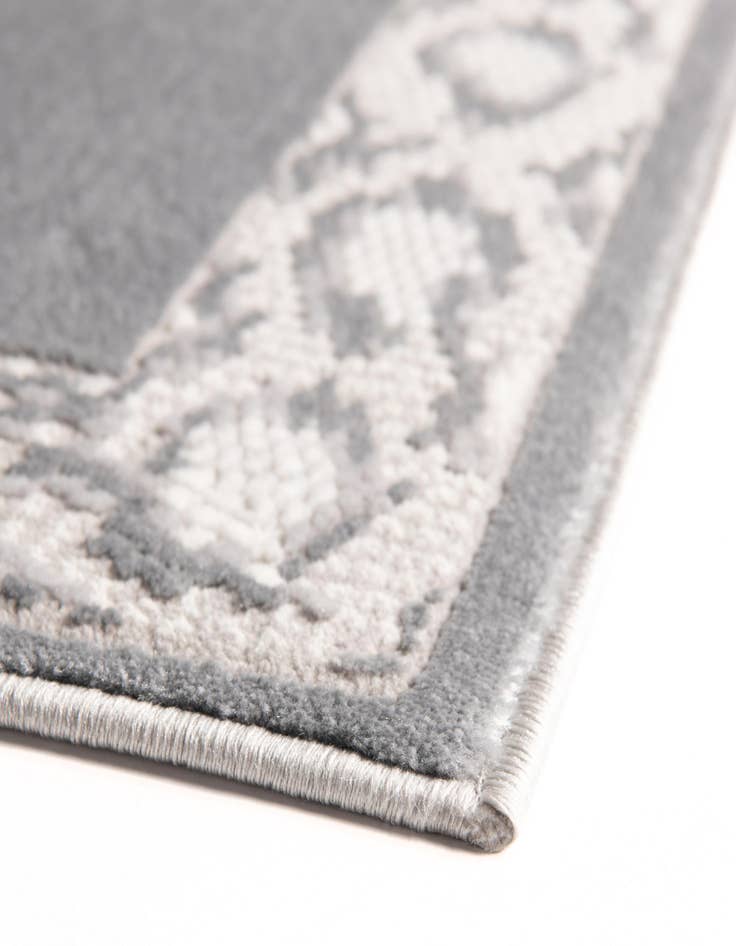 Detail image of  7' 10 x 10' Vince Camuto Rug