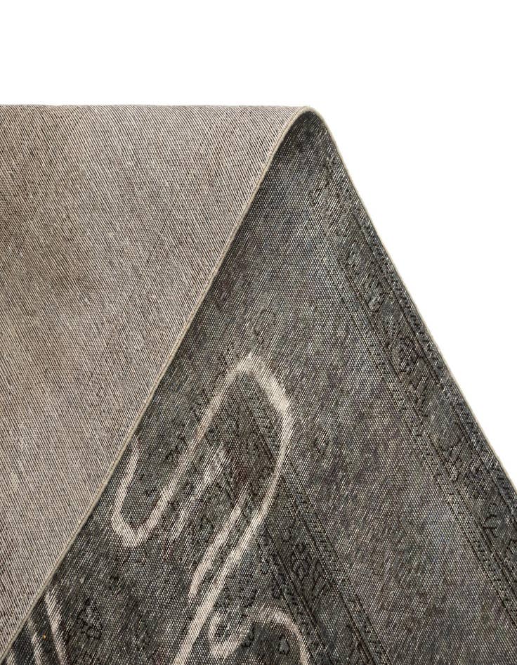 Detail image of  8' 3 x 10' 8 Vintage Royal Rug