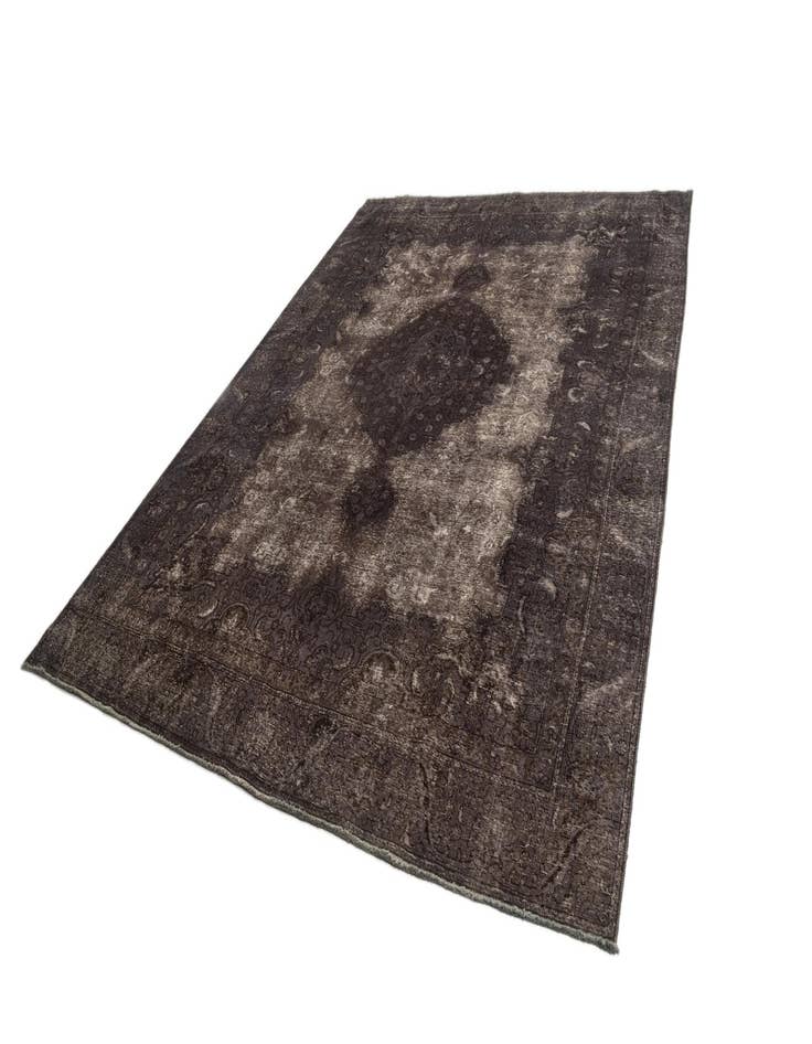 Detail image of  9' 5 x 12' 5 Vintage Royal Rug