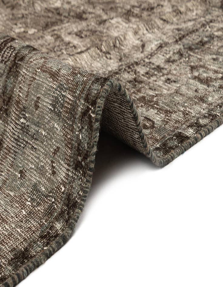 Detail image of  8' 11 x 12' 1 Vintage Royal Rug