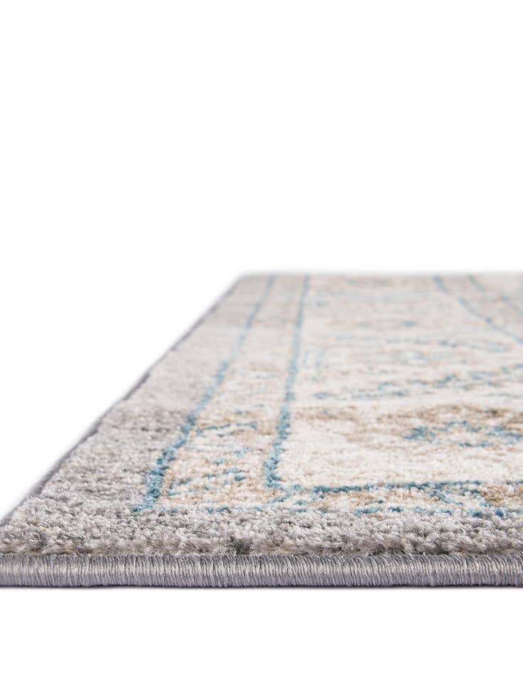 Detail image of  3' 3 x 5' 3 Viola Rug