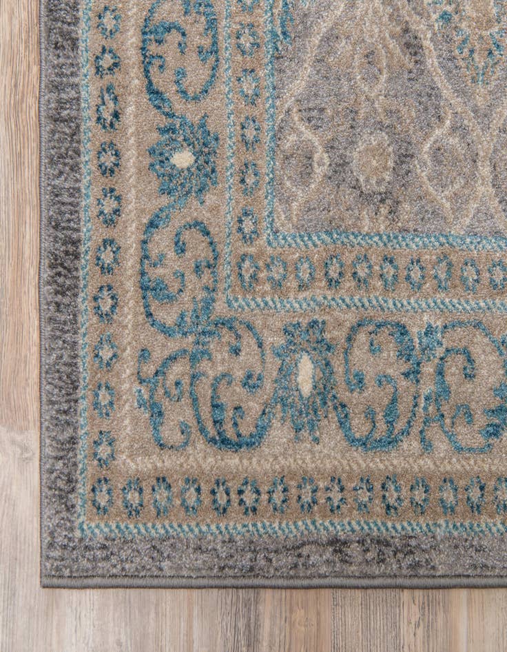 Detail image of  4' x 6' Viola Rug